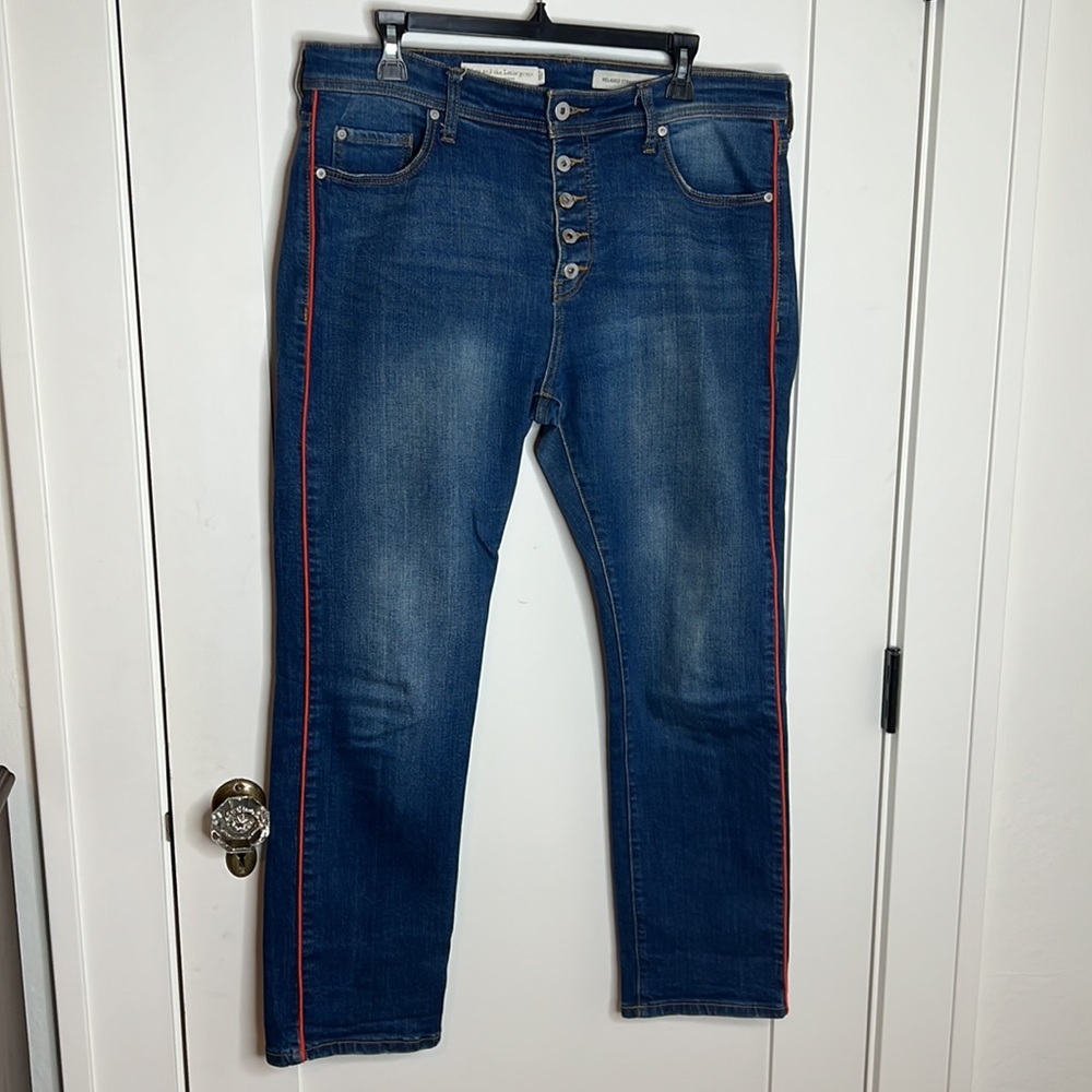 🕶️Anthropologie Pilcro relaxed straight/red piped accent denim jeans 30 - Picture 3 of 10